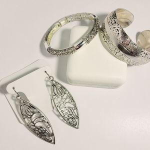 🕳️ Silver-Accent Jewellry Set